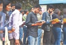 इंजीनियरिंग से छात्रों का मोहभंग? भोपाल के 6 कॉलेजों में जीरो एडमिशन