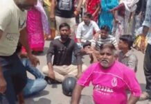 नियुक्ति पत्र नहीं मिलने से भड़का गुस्सा, अलवर नगर निगम के बाहर सफाईकर्मियों का प्रदर्शन