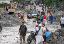 बाढ़ से मचा हाहाकार, 1344 लोगों की मौत; सरकार के राहत अभियान पर क्यों उठी उंगली?
