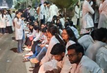 हमीदिया में डॉक्टरों का आंदोलन, स्टाइपेंड बढ़ाने की मांग पर इंटर्न डॉक्टरों का विरोध