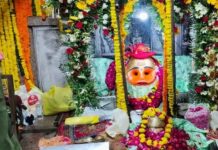 कालाष्टमी पर करें 5 उपाय, भगवान काल भैरव की कृपा पाने का सबसे आसान तरीका