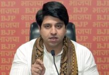 धर्म और जाति पर टिप्पणी को लेकर पूनावाला घिरे, लगाए गए गंभीर आरोप