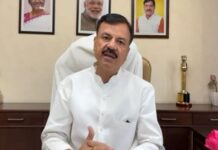 राहुल गांधी के दौरे को लेकर मंत्री उदय प्रताप का बयान, बोले- 30 साल पीछे चल रही राजनीति