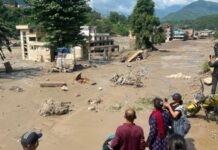 नेपाल में बाढ़ का कहर जारी, 1,400 से अधिक मौतें; हजारों लोगों का अब तक सुराग नहीं