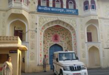 जयपुर जेल में मोबाइल की भरमार! 13 फोन मिले, 13 बंदियों के खिलाफ FIR