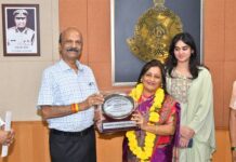 पुलिस मुख्यालय परिवार द्वारा 2 सेवानिवृत्त कर्मचारियों को दी गई भावभीनी विदाई