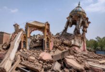 100 साल पुराने मंदिर पर टूटा कहर, पाकिस्तान में इमारत हुई जमींदोज; प्रशासन ने बताई वजह