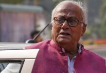राहुल गांधी की मिमिक्री पर छिड़ी सियासत, सौगत रॉय ने कहा- राजनीति में हंसी जरूरी