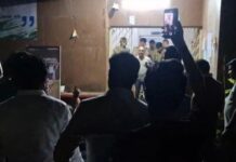 आधी रात थाने में हुआ जमकर हंगामा, वकील से मारपीट के मामले में पुलिसकर्मी निलंबित