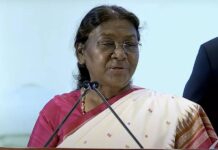 राष्ट्रपति मुर्मू ने छात्रों को समझाया सेवा का महत्व, कहा- समाज के लिए करें योगदान