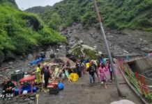केदारनाथ धाम मार्ग पर हादसा, मलबे की चपेट में आया पांच साल का मासूम
