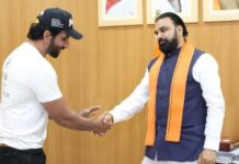 ‘यहां आना बहुत जरूरी था’, बिहार पहुंचकर सोनू सूद ने बाढ़ प्रभावितों से की मुलाकात