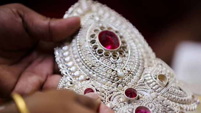 silver-prices-india-dhanteras-di.jpg