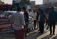 किसान आंदोलन ने पकड़ी रफ्तार, NH-911 पर चक्का जाम से वाहनों की आवाजाही थमी