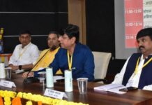 ‘सामाजिक चुनौतियों को समझें युवा’, RSS के प्रदीप जोशी ने सुरक्षा को लेकर किया जागरूक