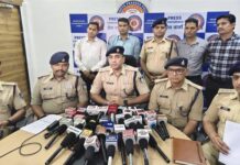 इंदौर पुलिस ने किया चोरी का खुलासा, दोस्त ने ही घर से चुराया करीब डेढ़ करोड़ रुपये का सोना