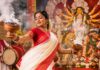 ढाक की गूंज और धुनुची का धुआं, हाथ में जलती धुनुची लेकर मां दुर्गा के सामने क्यों होता है नृत्य?