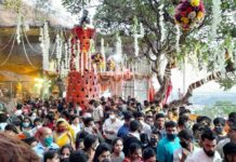 देवास में नवरात्रि से पहले प्रशासन की सख्ती, माता टेकरी के पास हटाया अतिक्रमण