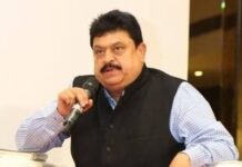 विपक्ष के मार्च पर बीजेपी का पलटवार, संवैधानिक संस्थाओं को बदनाम करने का आरोप
