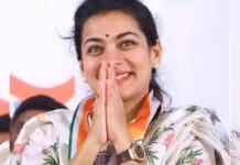 MPSC आंदोलन में पहुंचीं प्रणिती शिंदे, सरकार से सवाल और प्रदर्शनकारियों को दी हिम्मत