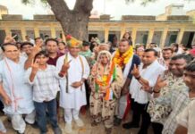 दौसा की राजनीति में नया मोड़, भाजपा के पूर्व विधायक ने कांग्रेस प्रत्याशी को दी जीत की शुभकामना